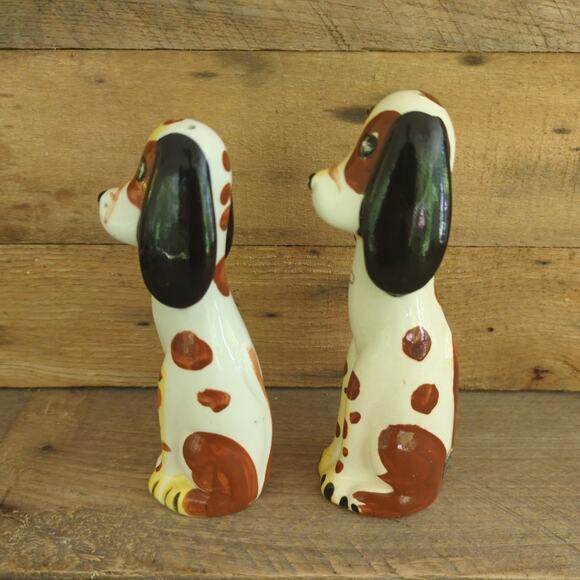 Vtg Anthropomorphic Kitschy Tall Hound Dog Salt & Pepper Shakers by Commodore - Picture 5 of 10
